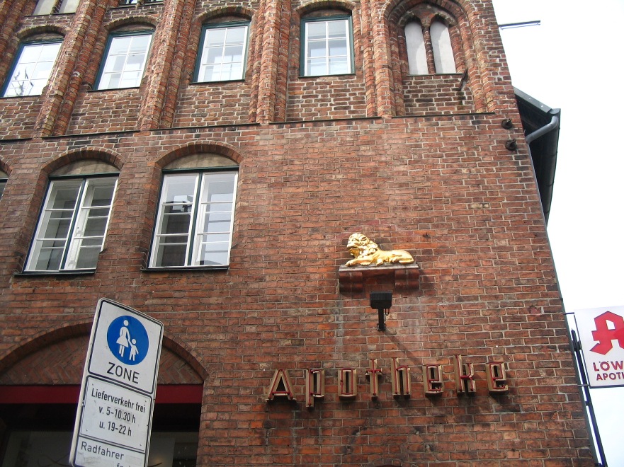 Lubecca- Aphotheke-(farmacia fondata nel 1812 ai tempi di Napoleone)0013